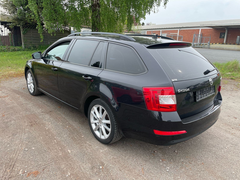 Škoda Octavia 2.0 TDI Green tec Solution Combi - 旅行车:图2 Škoda Octavia 2.0 TDI Green tec Solution Combi - 旅行车:图2