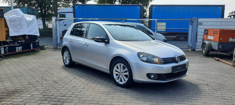 Volkswagen Golf - 汽车:图1 Volkswagen Golf - 汽车:图1