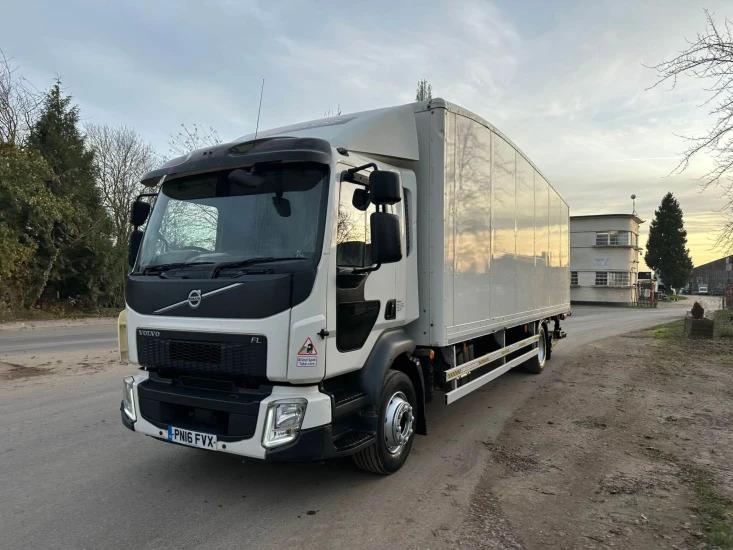2016 Volvo FL210 Rigid Truck FVX FL - 厢式卡车:图1 2016 Volvo FL210 Rigid Truck FVX FL - 厢式卡车:图1