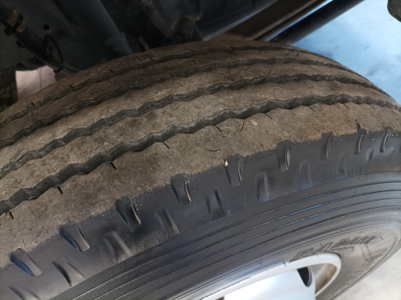 道路清扫机 MERCEDES-BENZ Atego 1018 Zamiatarka Kehrmaschine BUCHER Szczotki L/R PM10 2 Silniki 2012r:图14 道路清扫机 MERCEDES-BENZ Atego 1018 Zamiatarka Kehrmaschine BUCHER Szczotki L/R PM10 2 Silniki 2012r:图14