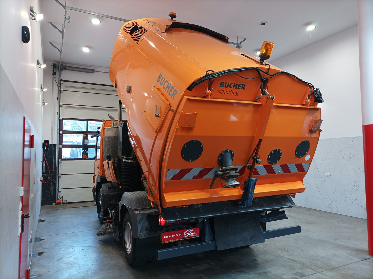 道路清扫机 MERCEDES-BENZ Atego 1018 Zamiatarka Kehrmaschine BUCHER Szczotki L/R PM10 2 Silniki 2012r:图9 道路清扫机 MERCEDES-BENZ Atego 1018 Zamiatarka Kehrmaschine BUCHER Szczotki L/R PM10 2 Silniki 2012r:图9