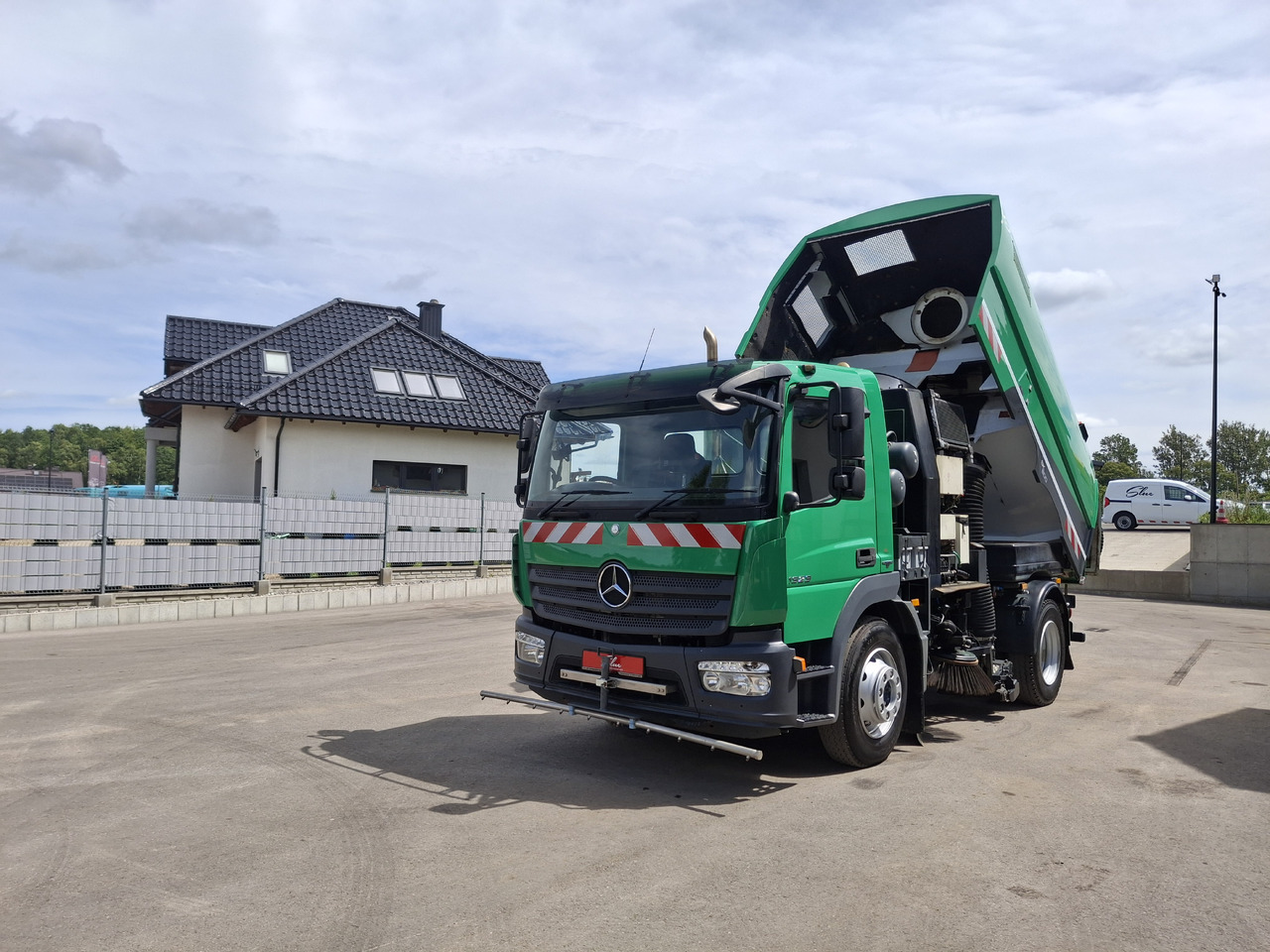 道路清扫机 MERCEDES-BENZ Atego 1523 Zamiatarka Kehrmaschine Schmidt SK600 Karcher 2 Motoren Euro 6 PM10 Rura Do Liści：图8