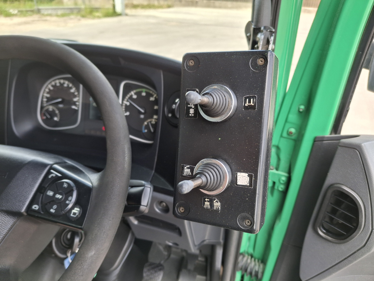 道路清扫机 MERCEDES-BENZ Atego 1523 Zamiatarka Kehrmaschine Schmidt SK600 Karcher 2 Motoren Euro 6 PM10 Rura Do Liści：图38