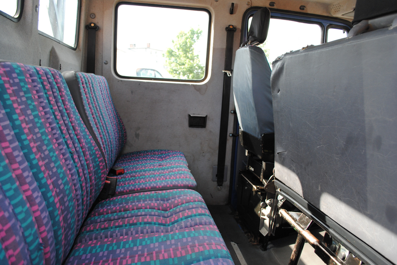 栏板式/ 平板卡车 Mercedes-Benz 711D Doka Dubel Kabina Pritsche Doppelkabine：图19