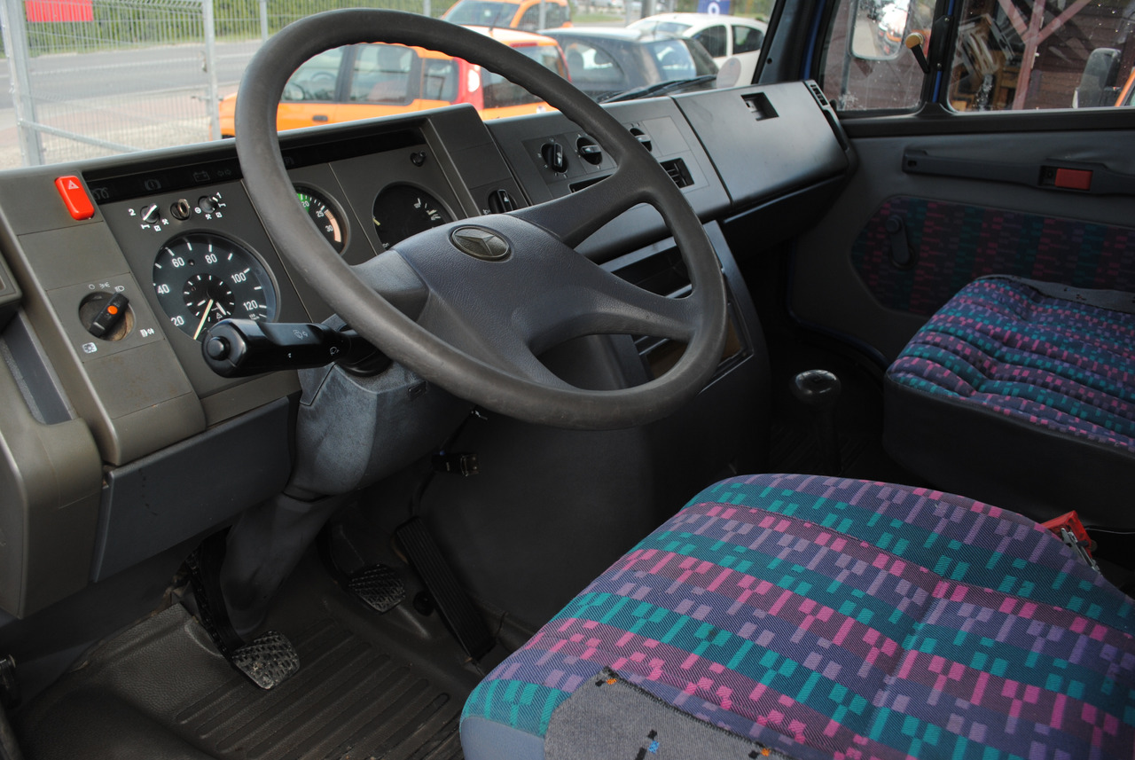 栏板式/ 平板卡车 Mercedes-Benz 711D Doka Dubel Kabina Pritsche Doppelkabine：图13