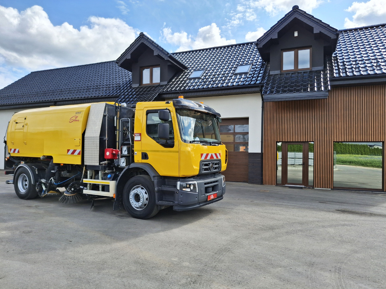 RENAULT C280 Kehrmaschine Zamiatarka SEMAT Zoeller FAUN Karcher L/R 2 Motoren 2018r 740 Mth Euro 6 - 道路清扫机:图1 RENAULT C280 Kehrmaschine Zamiatarka SEMAT Zoeller FAUN Karcher L/R 2 Motoren 2018r 740 Mth Euro 6 - 道路清扫机:图1