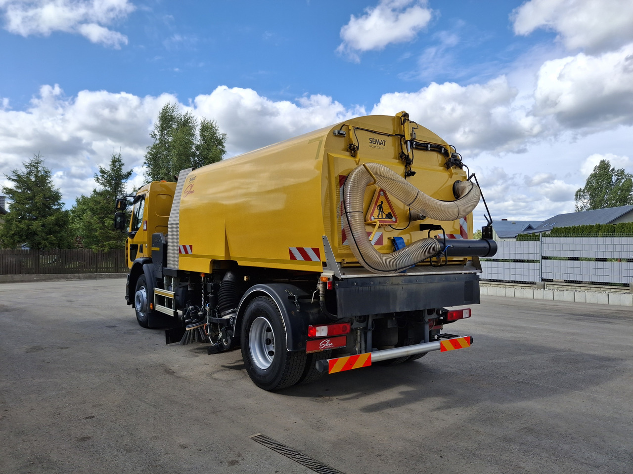 RENAULT C280 Kehrmaschine Zamiatarka SEMAT Zoeller FAUN Karcher L/R 2 Motoren 2018r 740 Mth Euro 6 - 道路清扫机:图4 RENAULT C280 Kehrmaschine Zamiatarka SEMAT Zoeller FAUN Karcher L/R 2 Motoren 2018r 740 Mth Euro 6 - 道路清扫机:图4