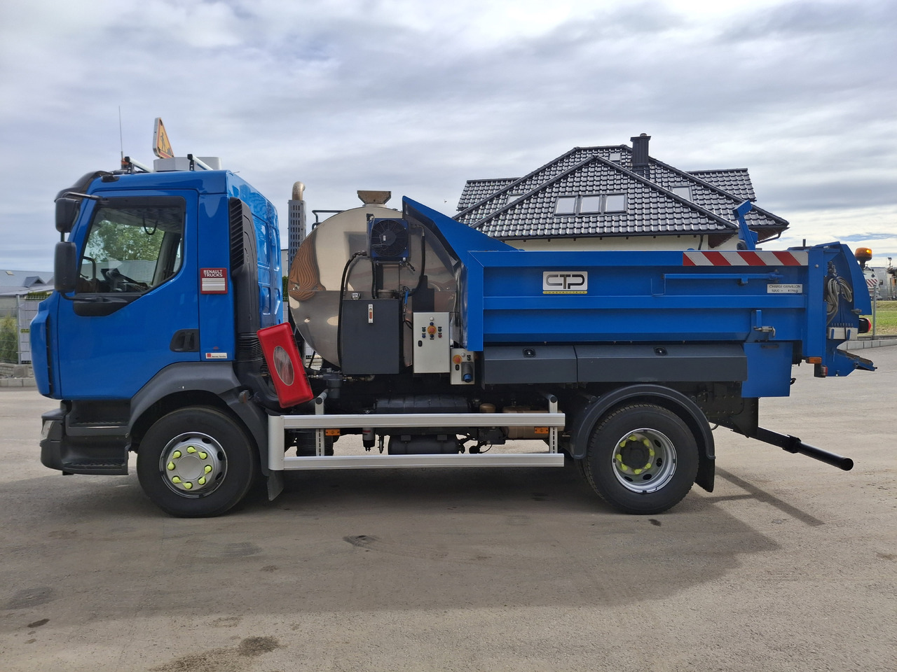 Renault D16 - 沥青洒布车:图5 Renault D16 - 沥青洒布车:图5