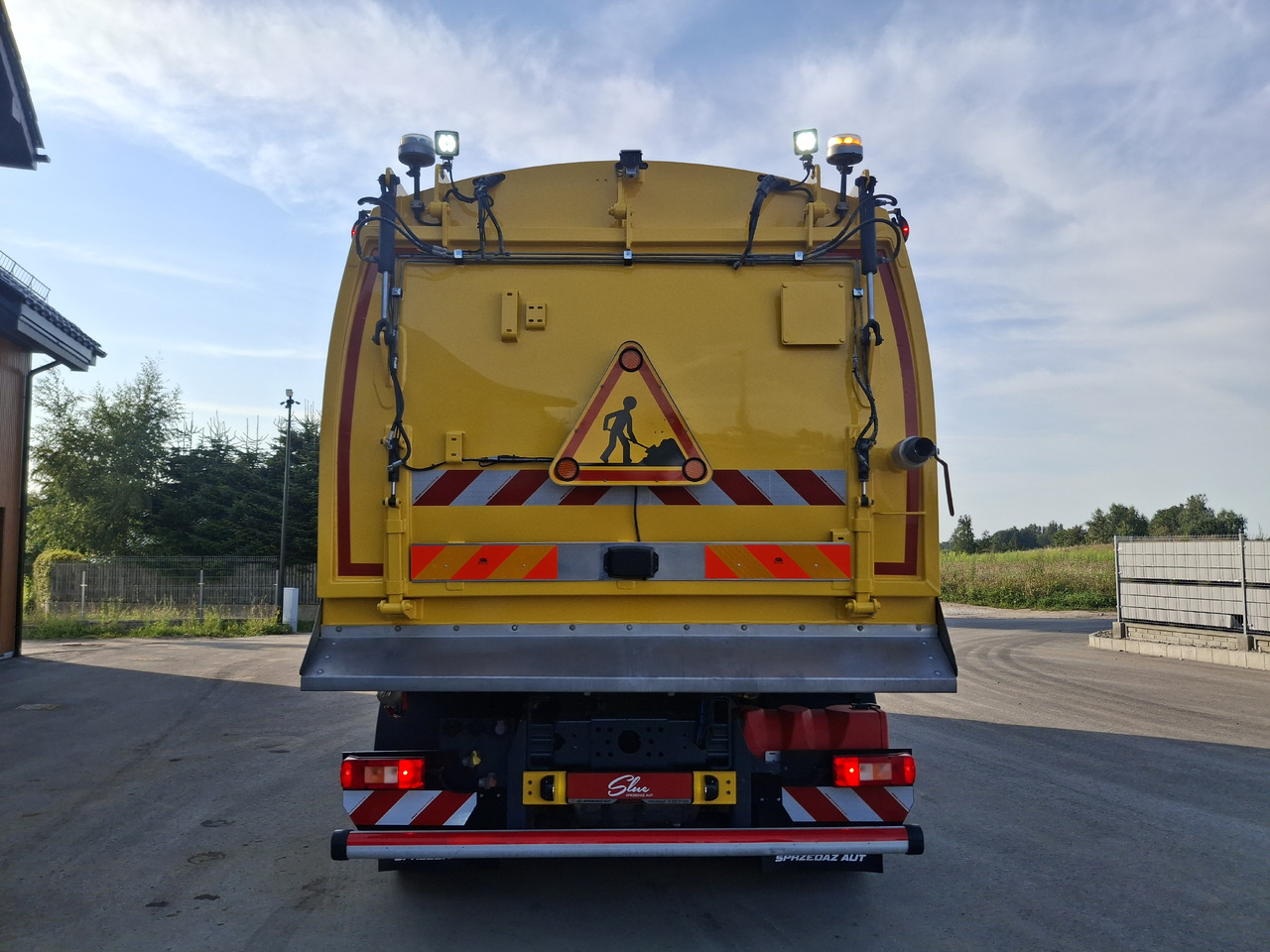 VOLVO FMX 420 Zamiatarka Kehrmaschine Euro 6 PM2.5 BROCK VS 7 TECH Karcher L/R 2145 Mth 2021r - 道路清扫机:图5 VOLVO FMX 420 Zamiatarka Kehrmaschine Euro 6 PM2.5 BROCK VS 7 TECH Karcher L/R 2145 Mth 2021r - 道路清扫机:图5