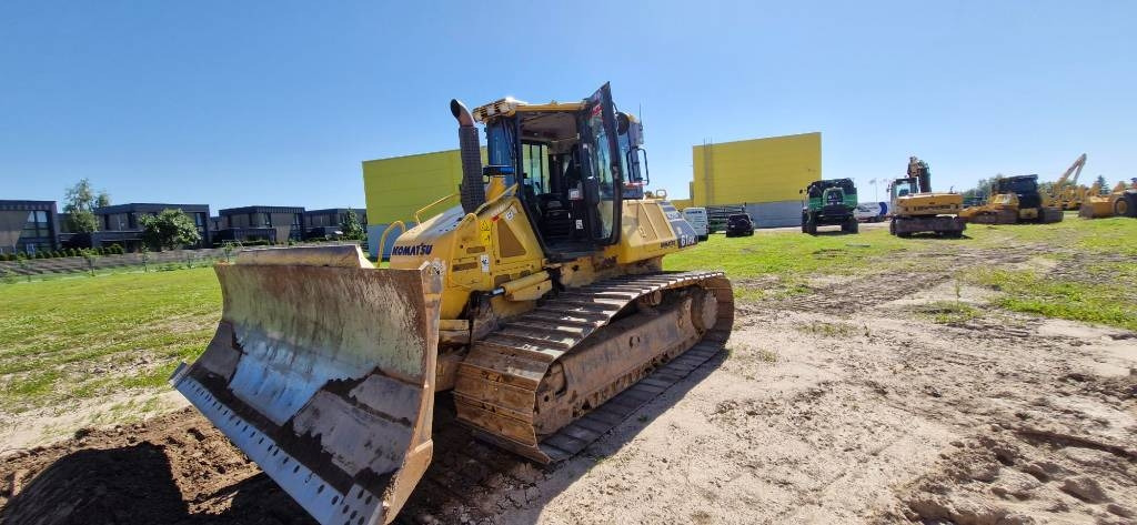 Komatsu D61PX - 24 - 推土机:图2 Komatsu D61PX - 24 - 推土机:图2