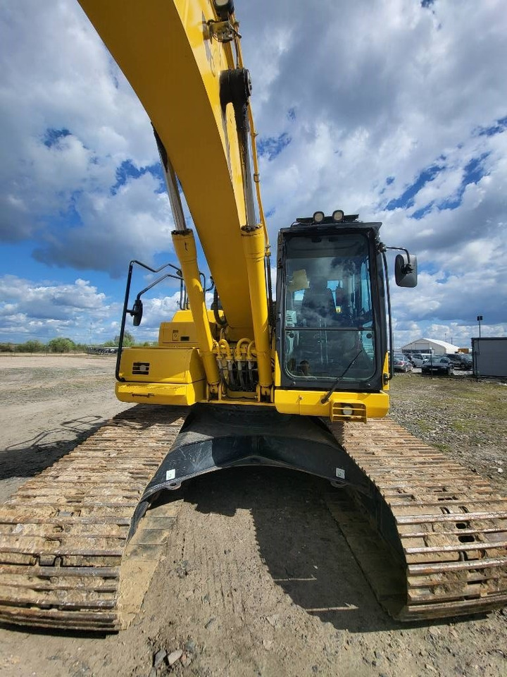 Komatsu PC210-11E0 - 履带式挖掘机:图3 Komatsu PC210-11E0 - 履带式挖掘机:图3