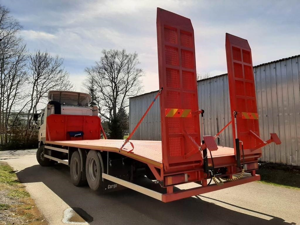 DAF 85.410 6X2 CAR TRANSPORTER - 自动转运卡车:图2 DAF 85.410 6X2 CAR TRANSPORTER - 自动转运卡车:图2