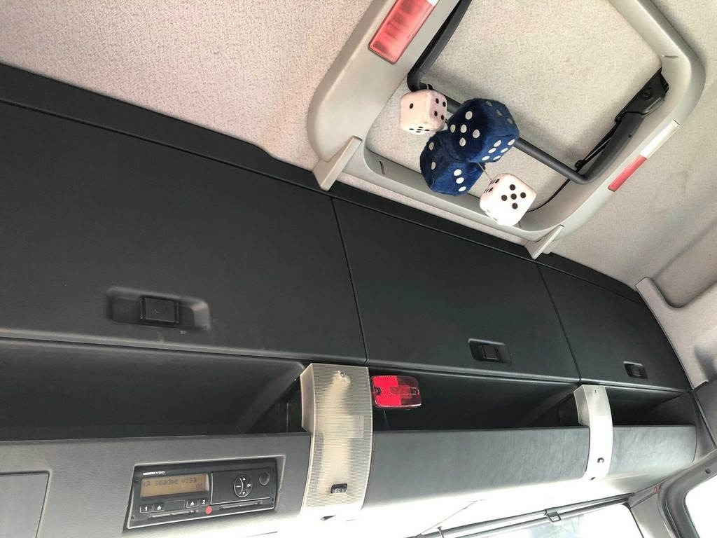 MAN TGA 26.480 6X2-2 BL - 真空车:图4 MAN TGA 26.480 6X2-2 BL - 真空车:图4