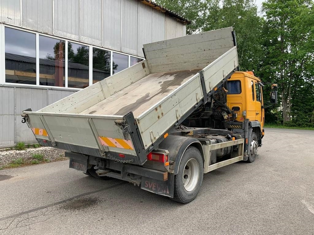 Volvo FL615 + HIAB 027-2 - 翻斗车:图4 Volvo FL615 + HIAB 027-2 - 翻斗车:图4