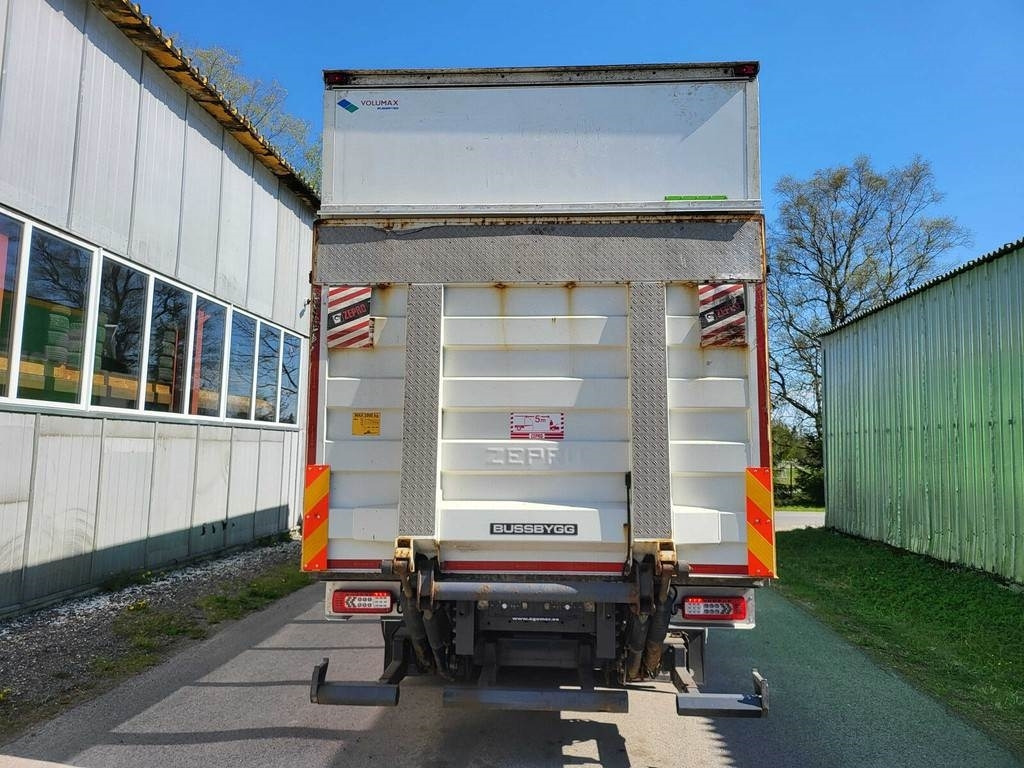 Volvo FM 420 6X2*4 SIDEOPENING 315kW - 厢式卡车:图4 Volvo FM 420 6X2*4 SIDEOPENING 315kW - 厢式卡车:图4