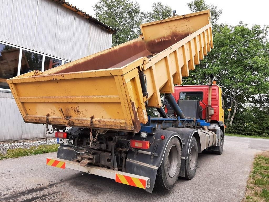 Volvo FM12 460 6X2 JOAB 338kW - 吊钩升降车:图3 Volvo FM12 460 6X2 JOAB 338kW - 吊钩升降车:图3