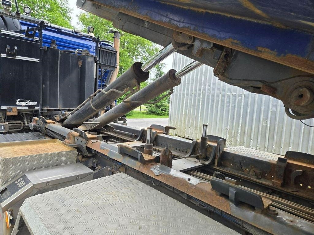 Volvo FMX460 4X4-2 MULTILIFT - 吊钩升降车:图3 Volvo FMX460 4X4-2 MULTILIFT - 吊钩升降车:图3