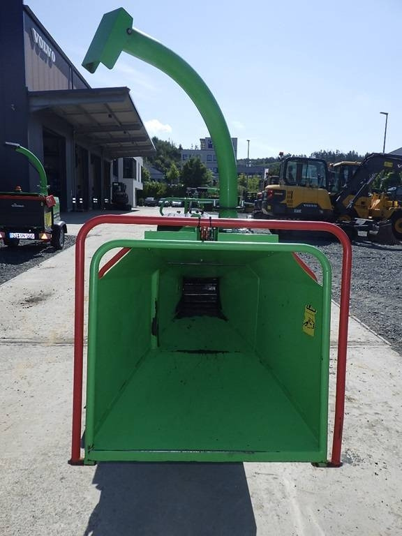 Greenmech SafeTrak STC 16-23 - 碎木机:图2 Greenmech SafeTrak STC 16-23 - 碎木机:图2