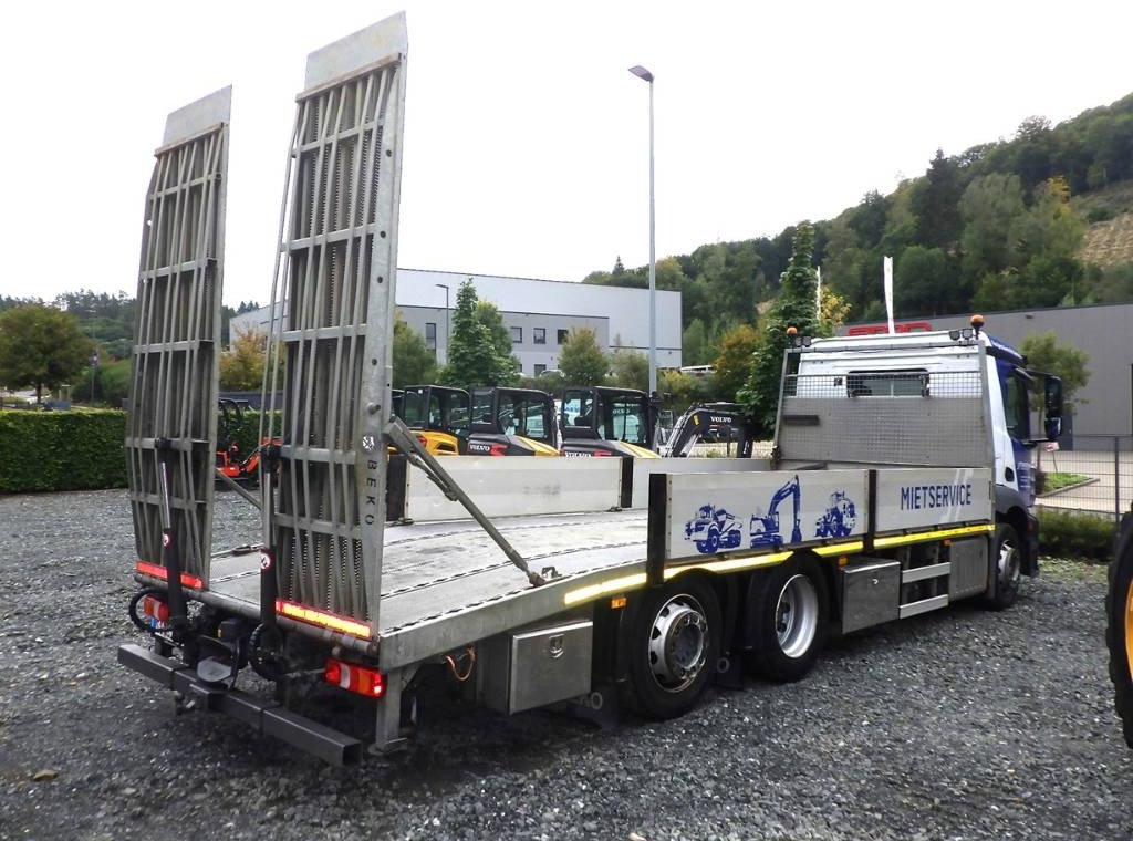 Mercedes-Benz Antos 2533 L Maschinentransporter  - 自动转运卡车:图5 Mercedes-Benz Antos 2533 L Maschinentransporter  - 自动转运卡车:图5