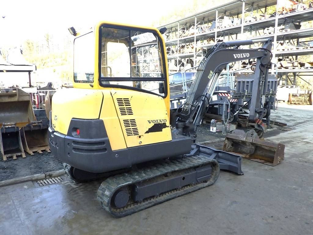 Volvo EC 35 - 小型挖掘机:图5 Volvo EC 35 - 小型挖掘机:图5
