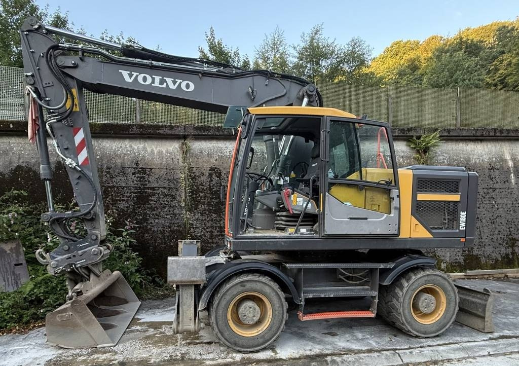 Volvo EW 180 E - 轮式挖掘机:图1 Volvo EW 180 E - 轮式挖掘机:图1
