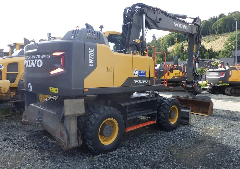 Volvo EW 220 E  - 轮式挖掘机:图5 Volvo EW 220 E  - 轮式挖掘机:图5