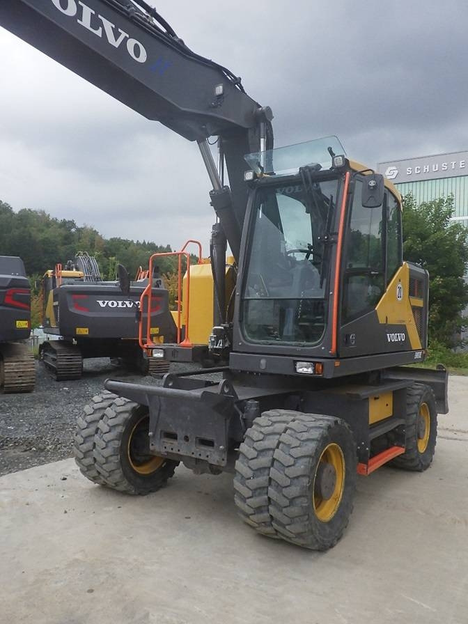 Volvo EWR 170 E - 轮式挖掘机:图2 Volvo EWR 170 E - 轮式挖掘机:图2