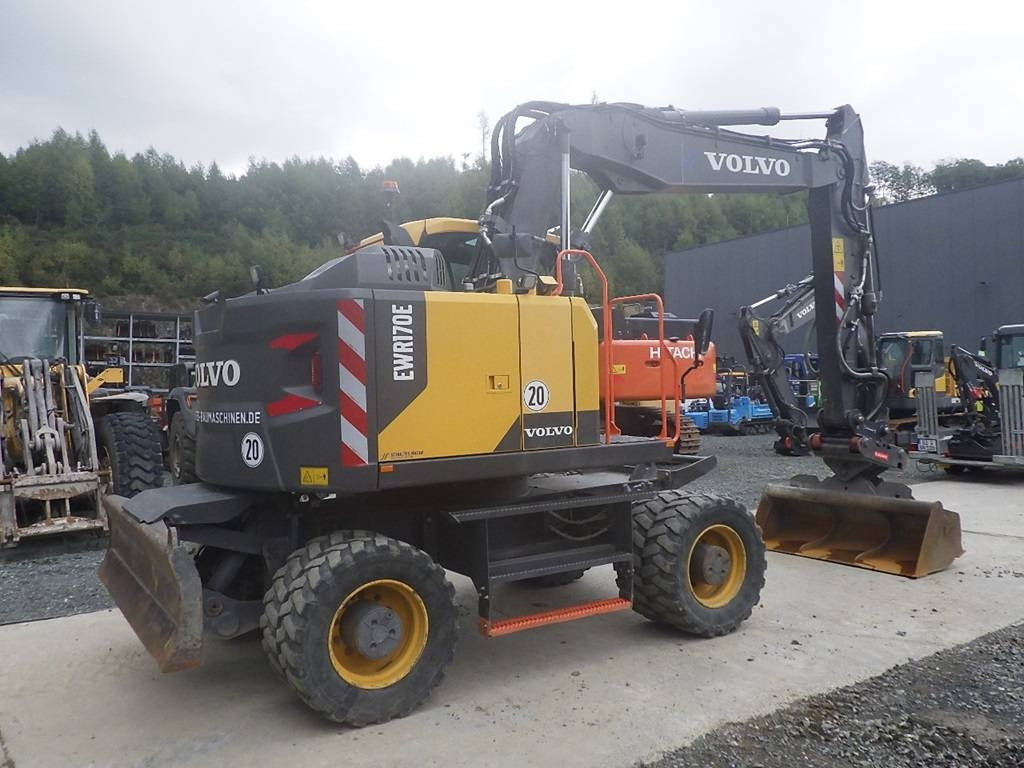 Volvo EWR 170 E - 轮式挖掘机:图5 Volvo EWR 170 E - 轮式挖掘机:图5