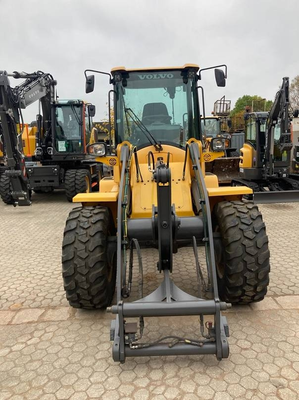 Volvo L 35 G  - 轮式装载机:图2 Volvo L 35 G  - 轮式装载机:图2