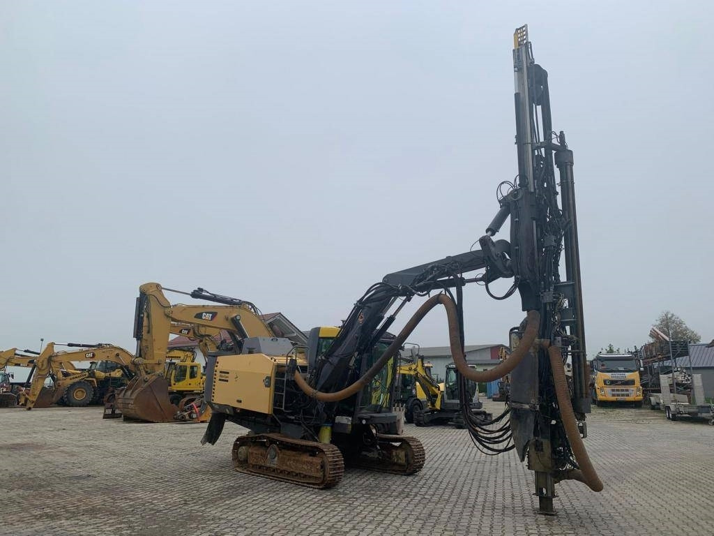 Atlas Copco T 40-11 Smart ROC with drilling rims and diameter - 钻机:图5 Atlas Copco T 40-11 Smart ROC with drilling rims and diameter - 钻机:图5