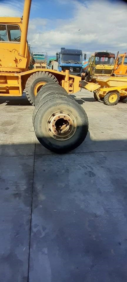 Bridgestone 13R22.5 - 轮胎 适用于 建筑机械:图3 Bridgestone 13R22.5 - 轮胎 适用于 建筑机械:图3