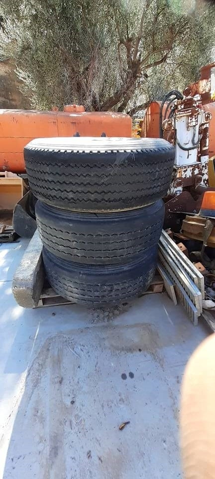 Bridgestone 385/65R22.5 - 轮胎 适用于 建筑机械:图2 Bridgestone 385/65R22.5 - 轮胎 适用于 建筑机械:图2