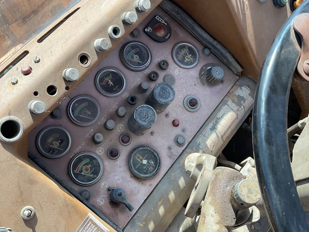 轮式装载机 CAT 966C:图18 轮式装载机 CAT 966C:图18