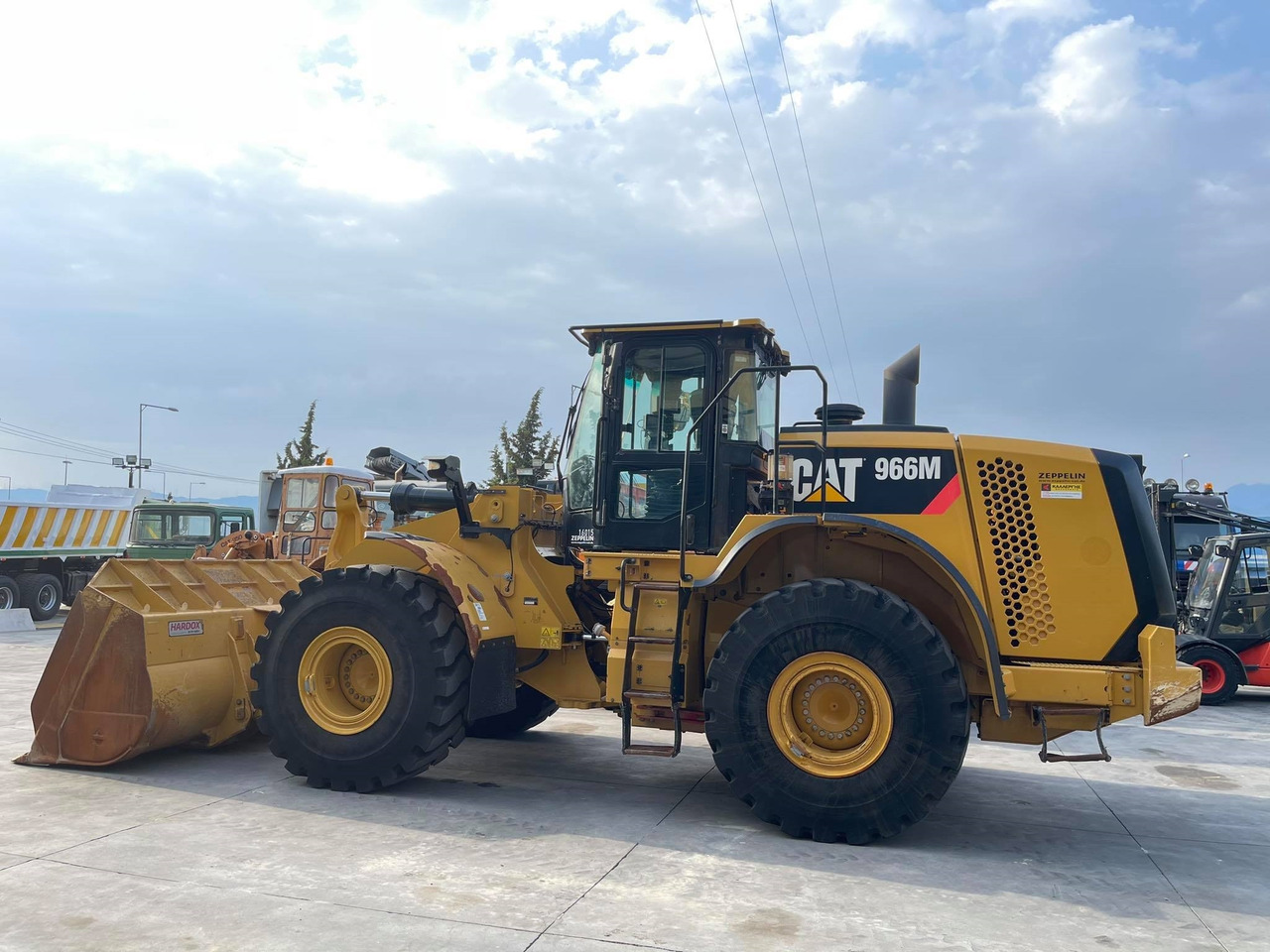 轮式装载机 CAT 966M：图9