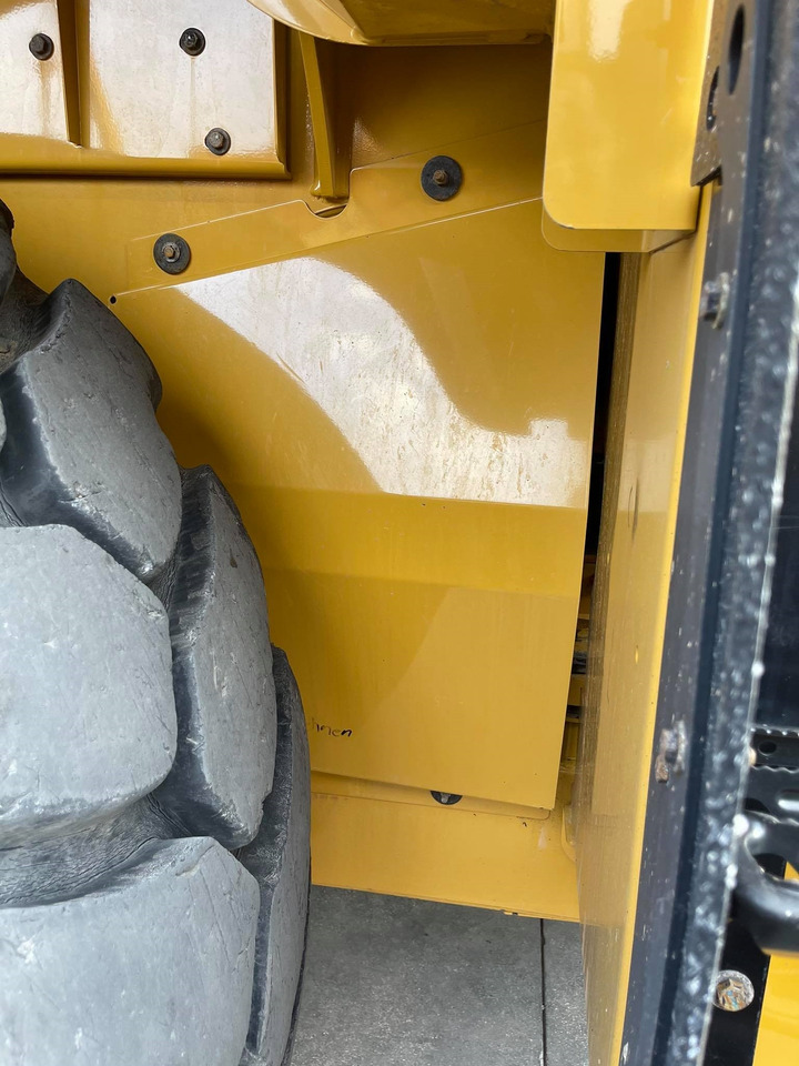 轮式装载机 CAT 966M：图18