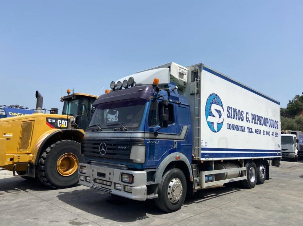 Mercedes-Benz 2553L - 冷藏车:图2 Mercedes-Benz 2553L - 冷藏车:图2