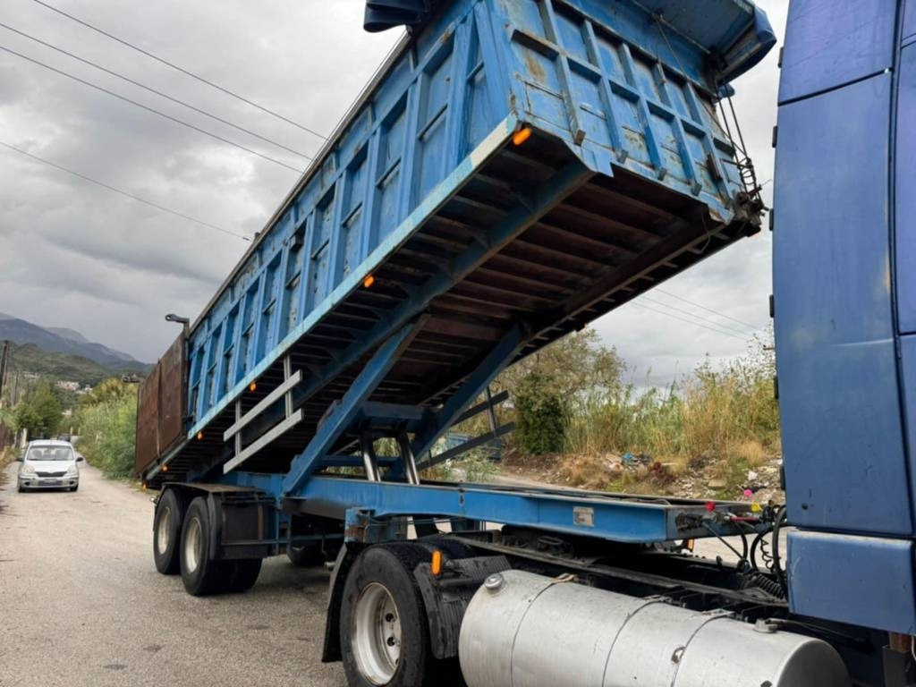 Volvo FH 12 420  - 翻斗车:图4 Volvo FH 12 420  - 翻斗车:图4