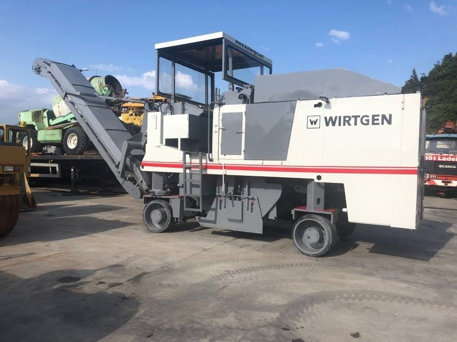 Wirtgen SF 1750 - 冷铣刨机:图1 Wirtgen SF 1750 - 冷铣刨机:图1