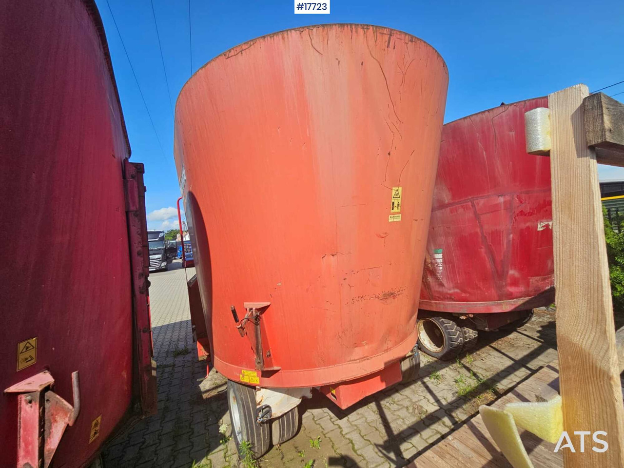 2000 Trioliet SM-12 - 饲料搅拌车:图3 2000 Trioliet SM-12 - 饲料搅拌车:图3