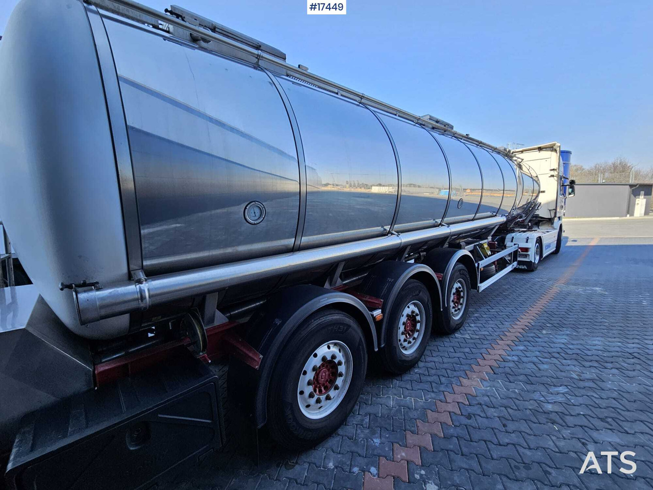 2003 BURG BPO 12-24 ZGZXX food tanker - 液罐半拖车:图2 2003 BURG BPO 12-24 ZGZXX food tanker - 液罐半拖车:图2
