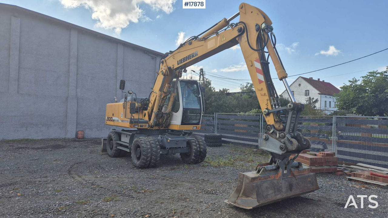 2006 Liebherr A 900C - 轮式挖掘机:图1 2006 Liebherr A 900C - 轮式挖掘机:图1
