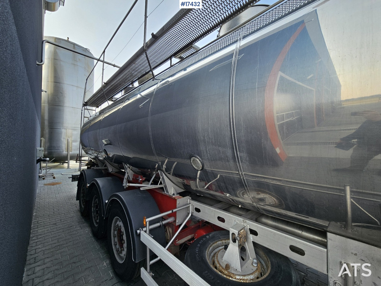 2006 Magyar SR34 food tanker - 液罐半拖车:图4 2006 Magyar SR34 food tanker - 液罐半拖车:图4