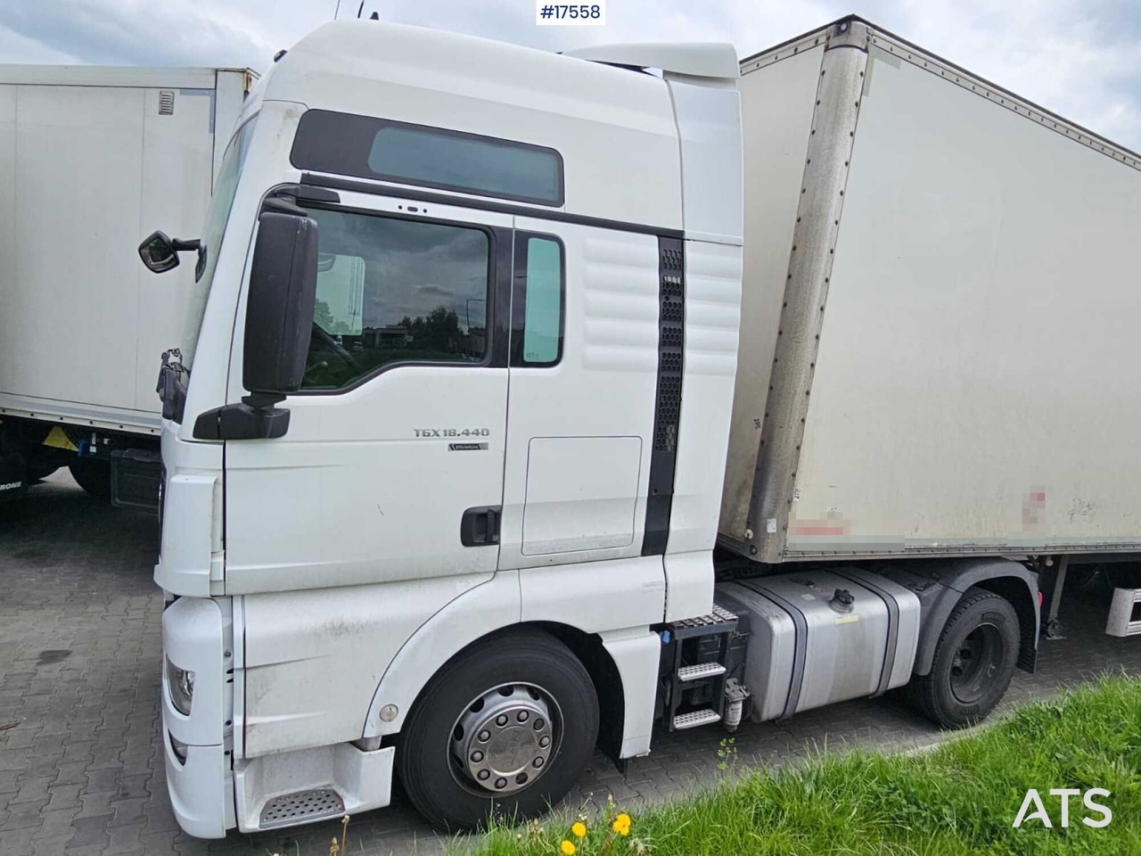 2015 MAN TGX 18.440 - 牵引车:图4 2015 MAN TGX 18.440 - 牵引车:图4