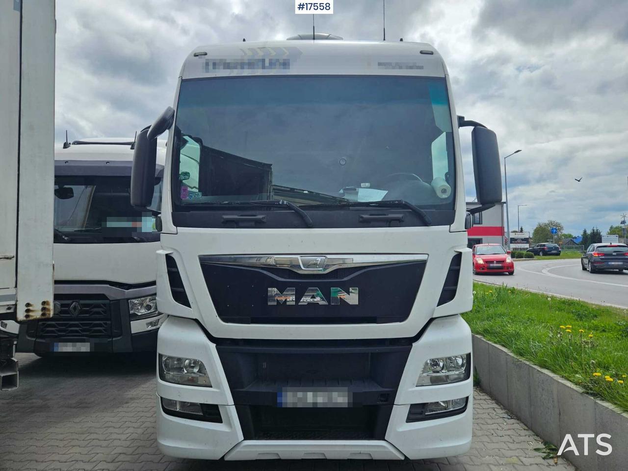 2015 MAN TGX 18.440 - 牵引车:图2 2015 MAN TGX 18.440 - 牵引车:图2