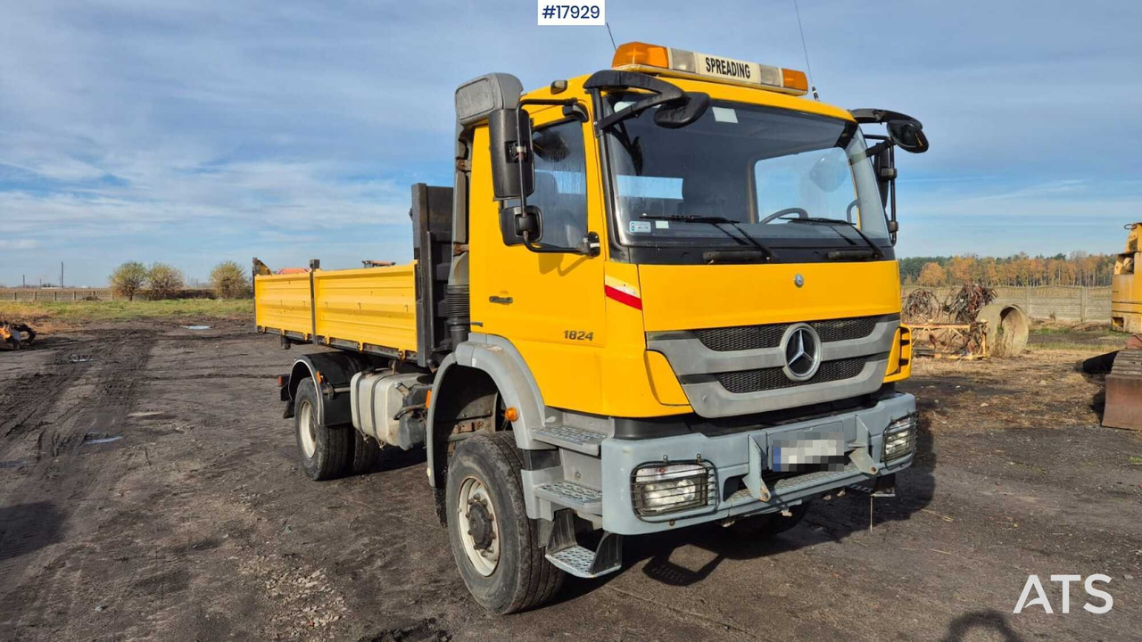 Mercedes-Benz 1824 4x4 dump truck (2005) - 翻斗车:图1 Mercedes-Benz 1824 4x4 dump truck (2005) - 翻斗车:图1