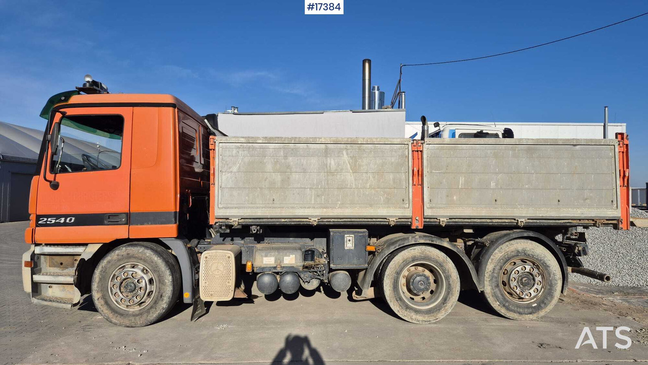 Three-axle tipper MERCEDES-BENZ ACTROS 2540 (1997) - 翻斗车:图4 Three-axle tipper MERCEDES-BENZ ACTROS 2540 (1997) - 翻斗车:图4