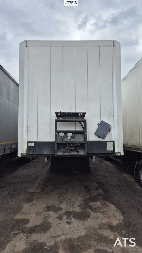Truck semi-trailer, isothermal KRONE SD (2008) - 侧帘半拖车:图2 Truck semi-trailer, isothermal KRONE SD (2008) - 侧帘半拖车:图2