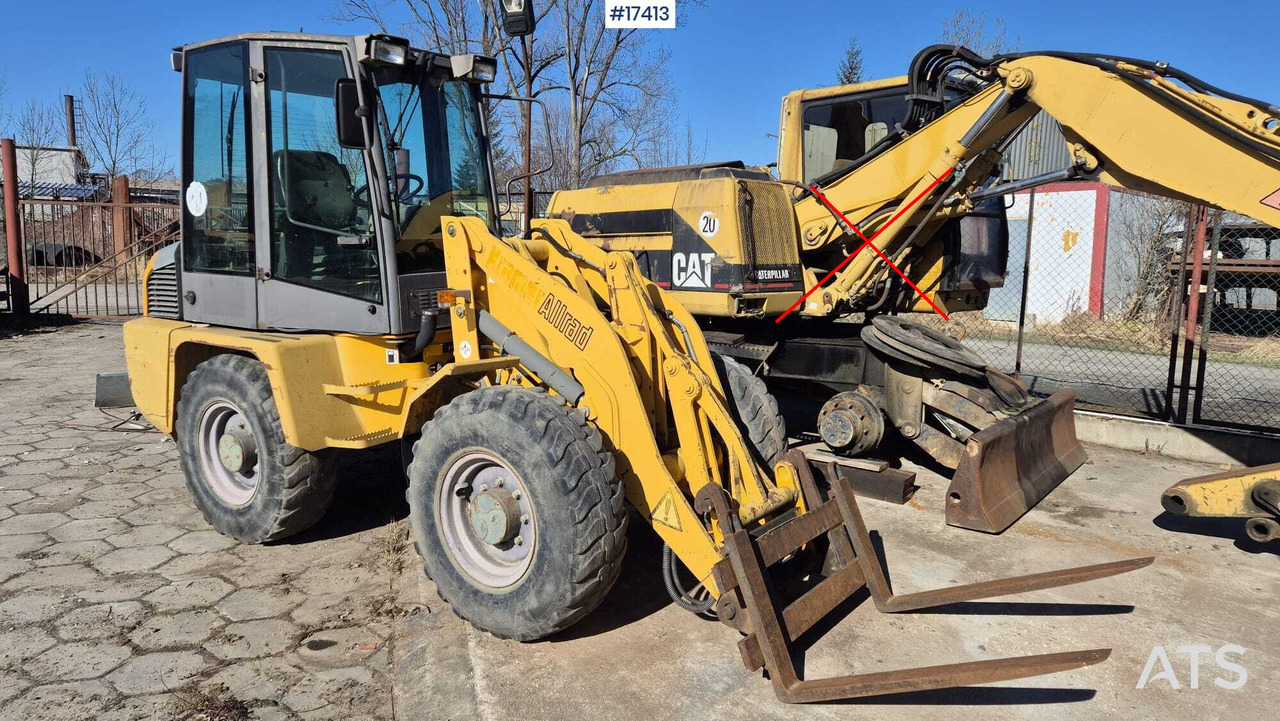 Wheel loader AHLMANN AL 85t 2004) forks, quick coupler, opening bucket. - 轮式装载机:图4 Wheel loader AHLMANN AL 85t 2004) forks, quick coupler, opening bucket. - 轮式装载机:图4