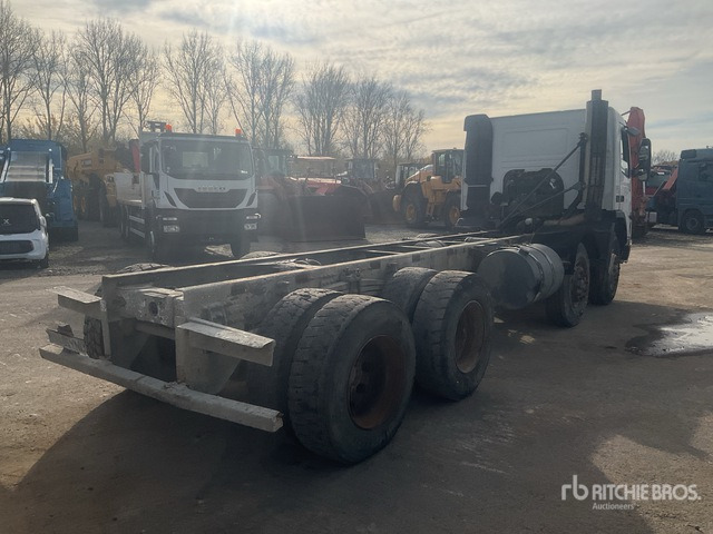 1999 Volvo FM12 8x4 Twin-Steer Cab and Chassis - 驾驶室底盘卡车:图3 1999 Volvo FM12 8x4 Twin-Steer Cab and Chassis - 驾驶室底盘卡车:图3