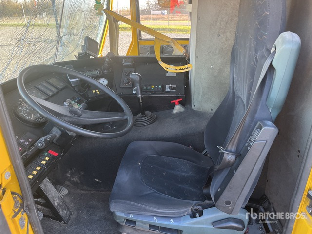 2007 Spierings SK377-AT3 Tri/A Self-Erecting Mobile Tower Crane - 全地形起重机:图4 2007 Spierings SK377-AT3 Tri/A Self-Erecting Mobile Tower Crane - 全地形起重机:图4